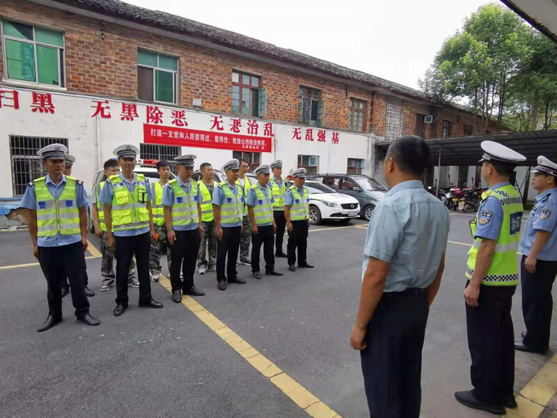 马桥镇： 大力开展交通顽瘴痼疾整治   强执法保安全