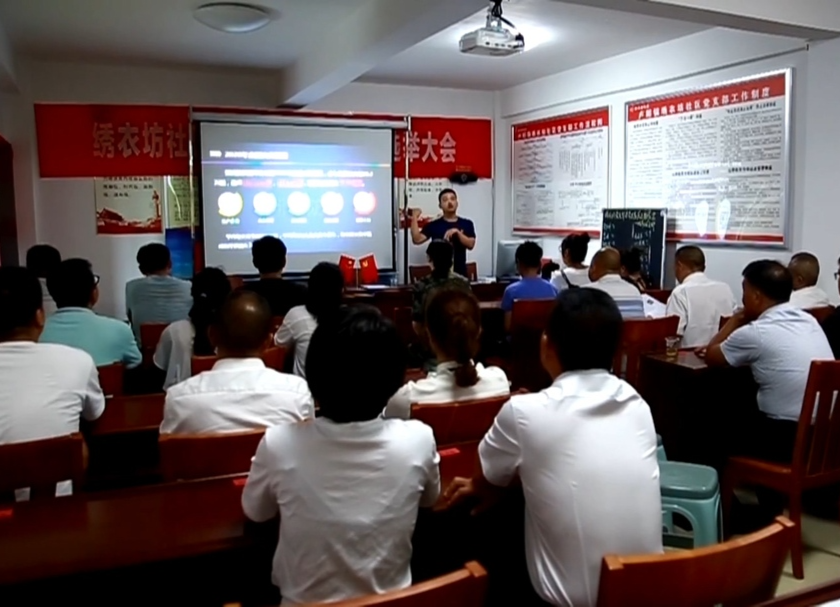 【我为群众办实事】绣衣坊社区联合消防部门进社区开展消防演练培训活动