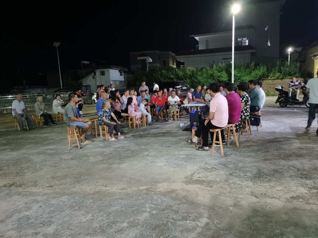 马桥镇金宝村：“乡村夜话” 话出整洁家园