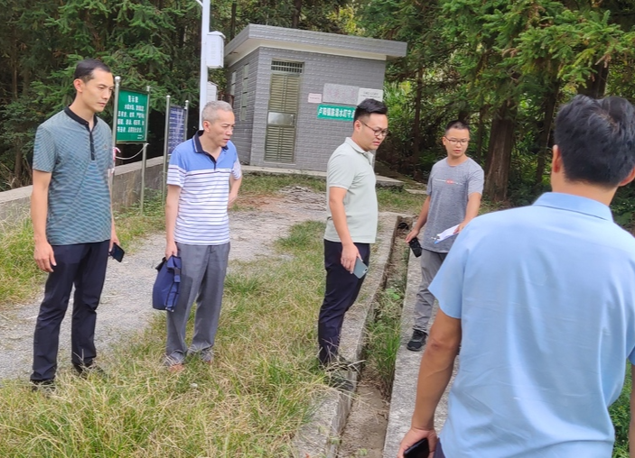 市生态环境局到卢阳镇检查饮用水水源保护工作