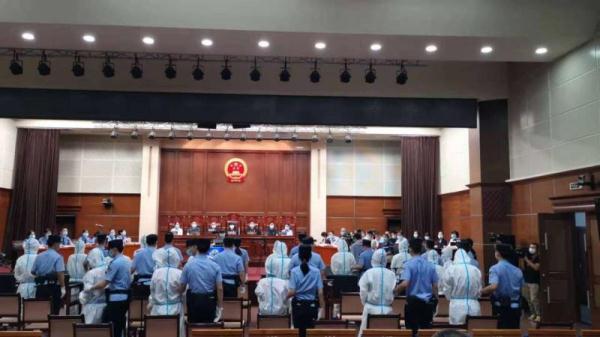 境外电诈团伙21人受审 先谈恋爱后“杀猪”每单提成20%