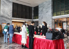 短视频 | 【聚焦两会】人大代表报到