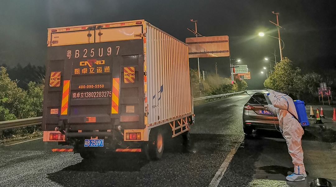 汝城经开区：闭环管理外来货车，阻断疫情输入风险