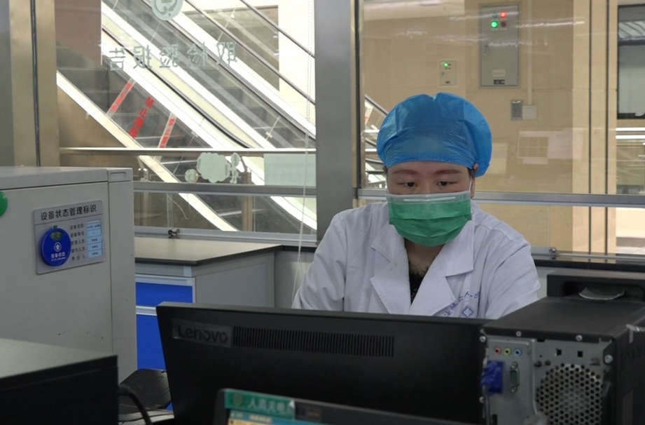 【众志成城 抗击疫情】累倒在抗疫一线的医务工作者——何飘飘