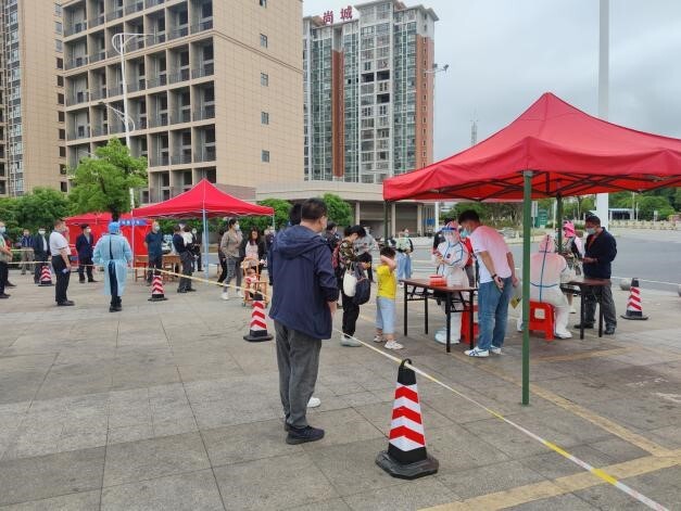 南一创建管理小区开展核酸检测应急演练