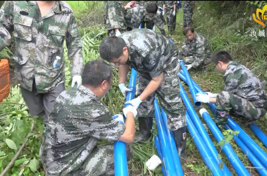 【干群携手 重建家园】暖水镇：抢修水渠保障群众生产生活用水