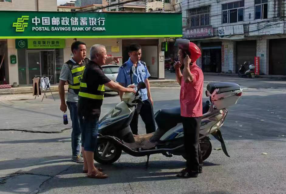汝城县泉水镇开展交通整治活动