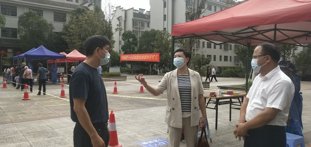 疫情防控在行动，核酸检测暖人心