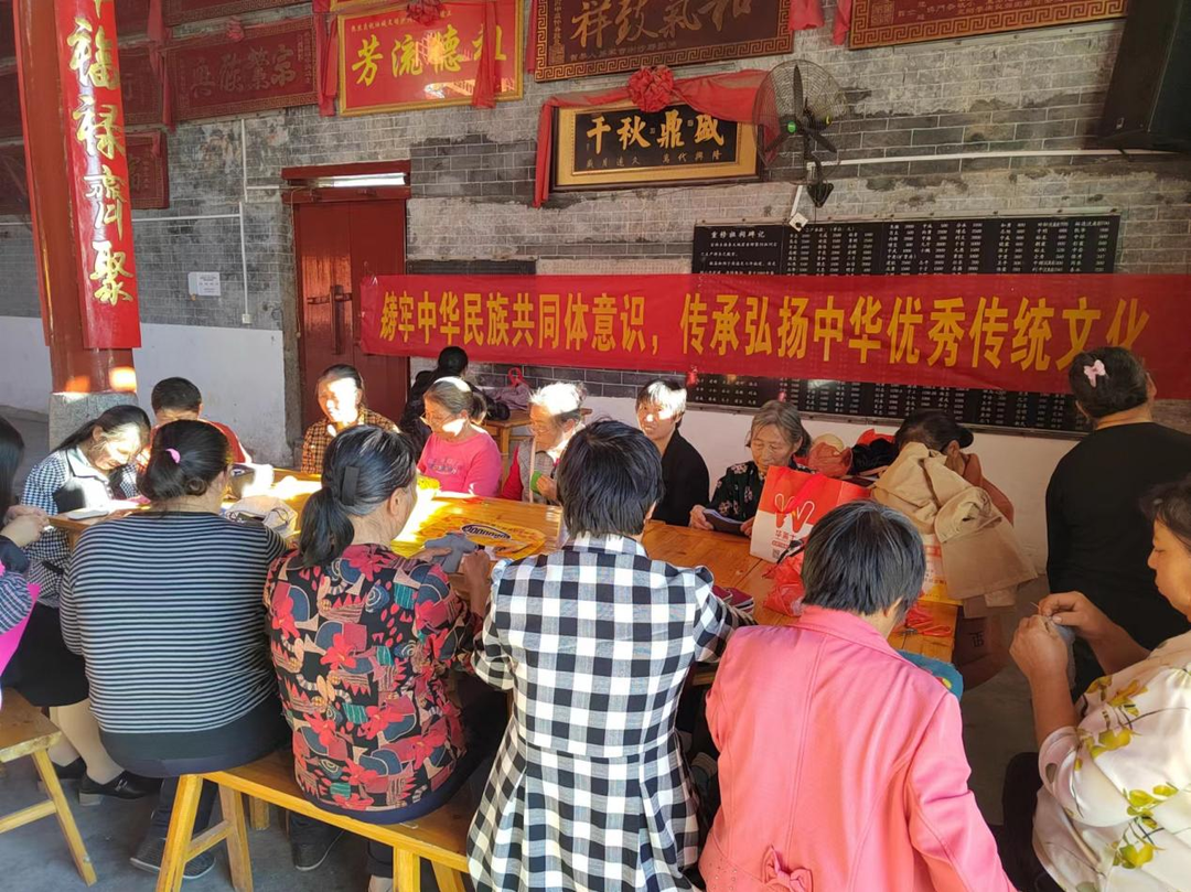 沙洲村举办民族刺绣技能培训