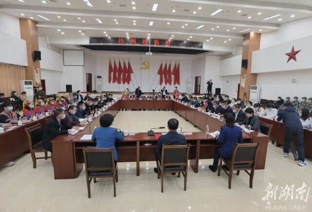 湖南日报头版丨传承初心 共话振兴——党的二十大精神专题宣讲走进汝城县沙洲瑶族村