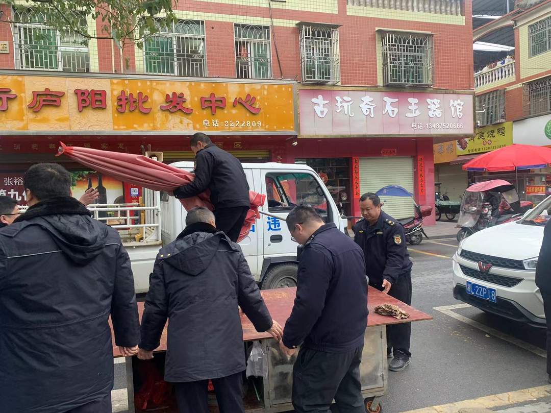汝城县城管局：扮靓城市容颜 旅发大会我当先