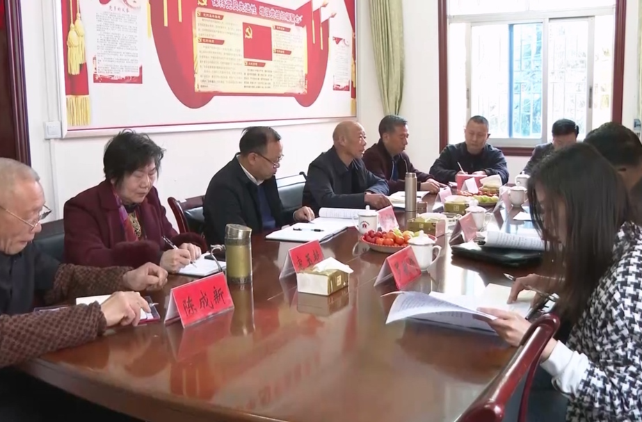 张爱国来汝调研教育基金会工作