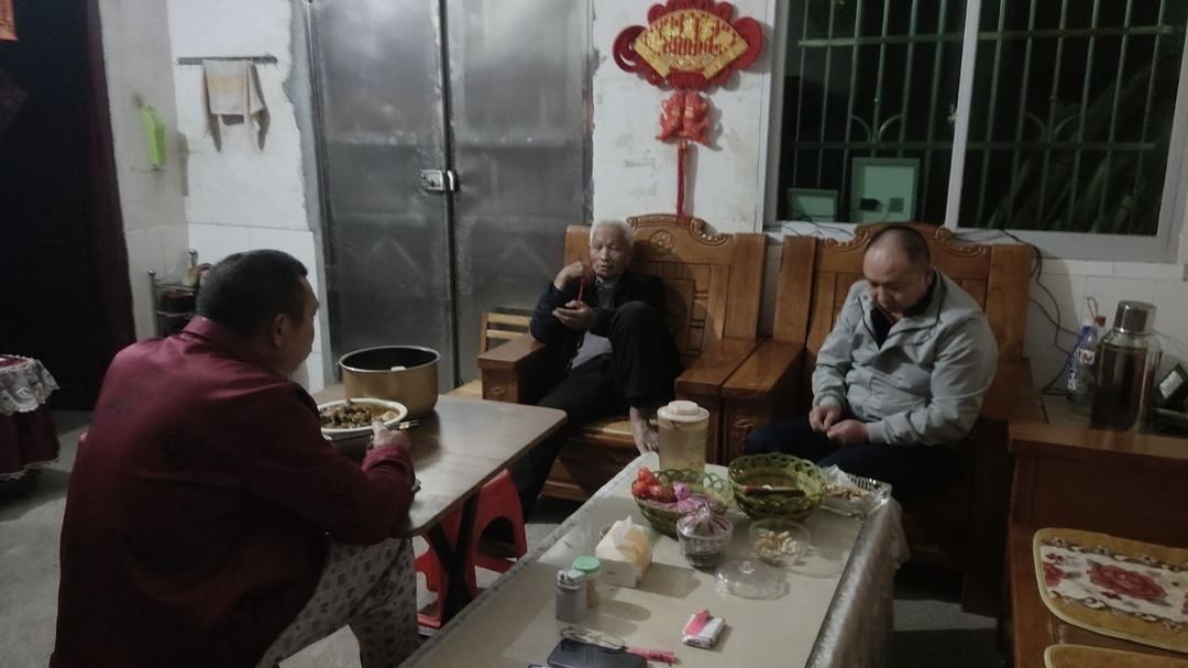 三江口瑶族镇：助力春耕生产，人大代表在行动