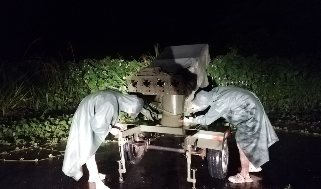 汝城县人工降雨 助力抗旱