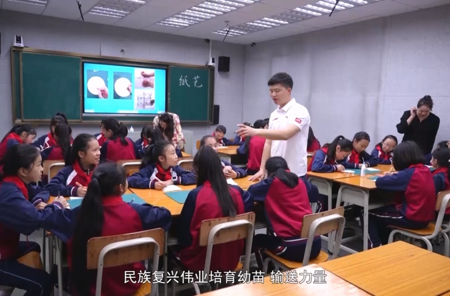 习近平总书记致信全国优秀教师代表在我县引发热烈反响