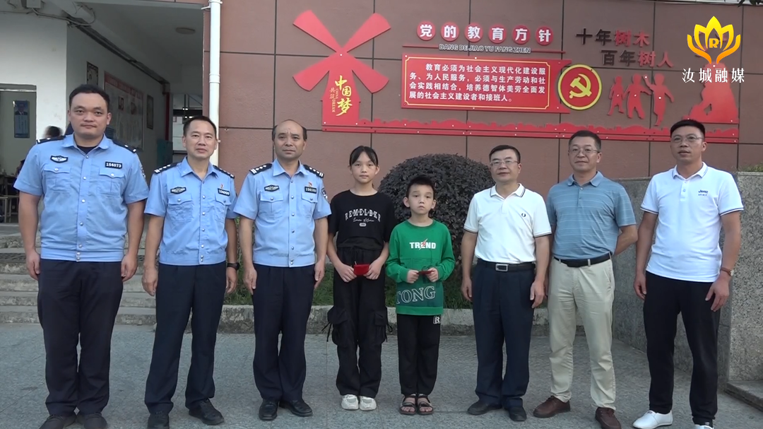 县第七中学两名学生获表彰