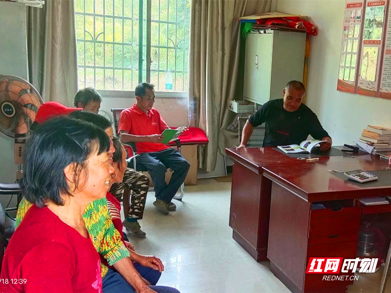 马桥镇： 把代表联络站建成产业“孵化室”