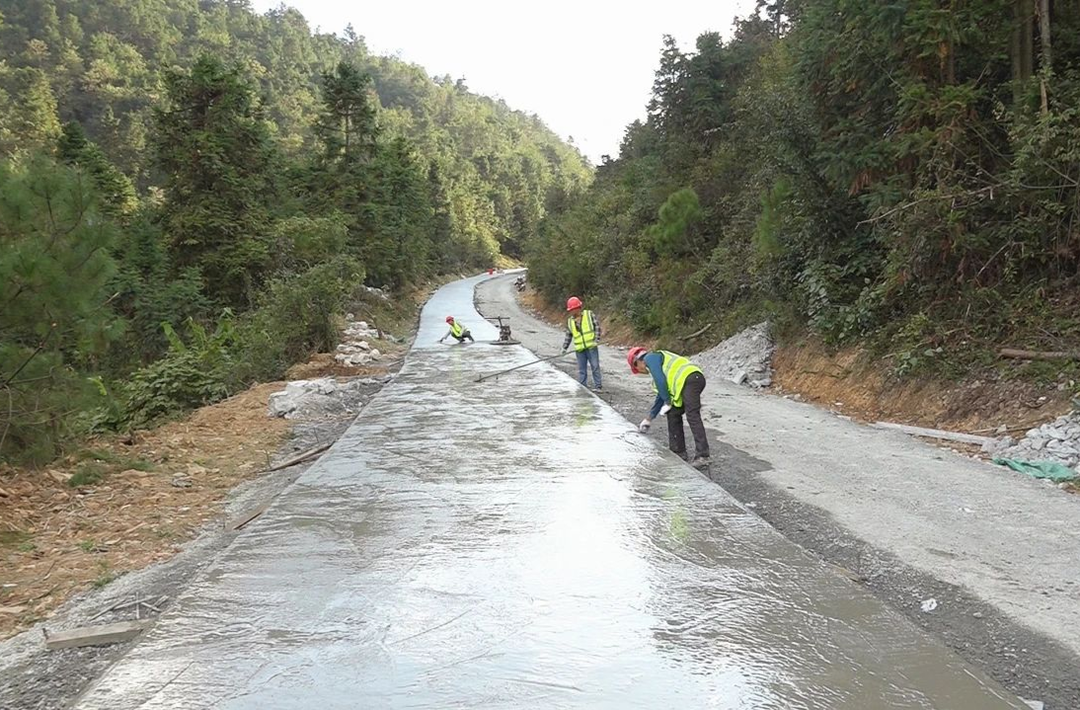 延寿瑶族乡:修通产业路 致富有出路