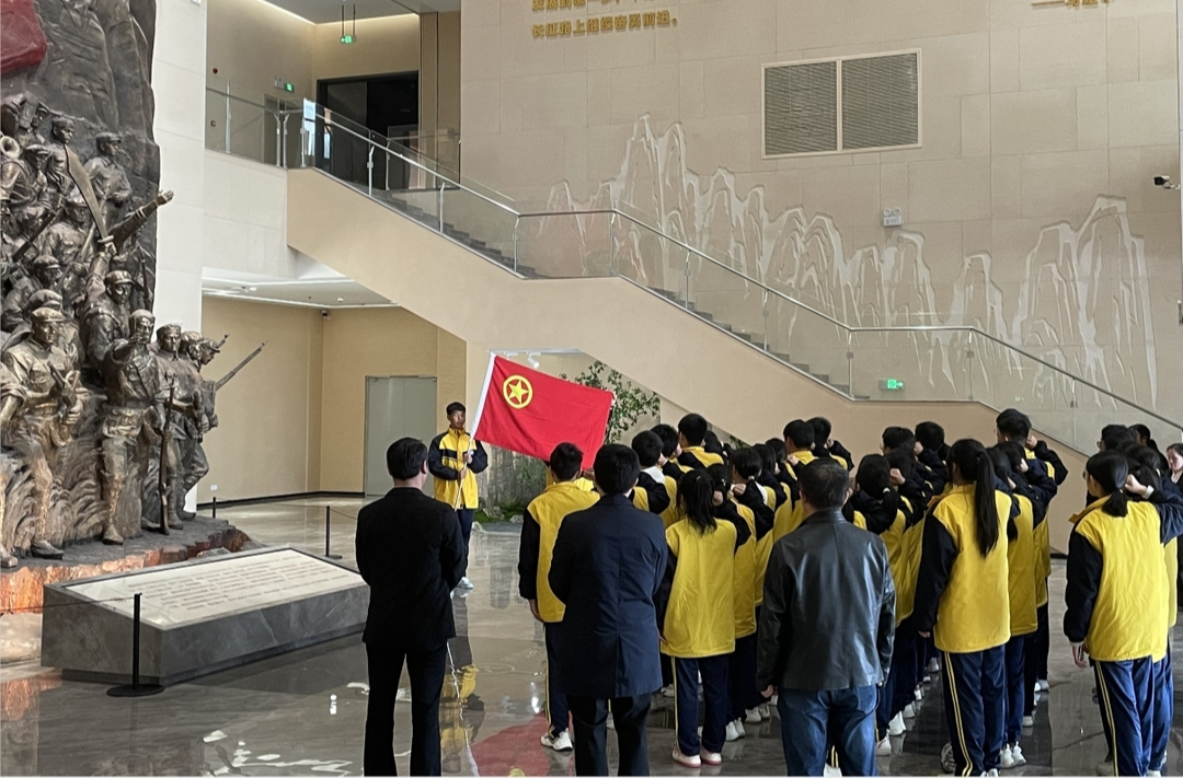 青春心向党∙奋进新征程——汝城县思源实验学校举行共青团员入团仪式