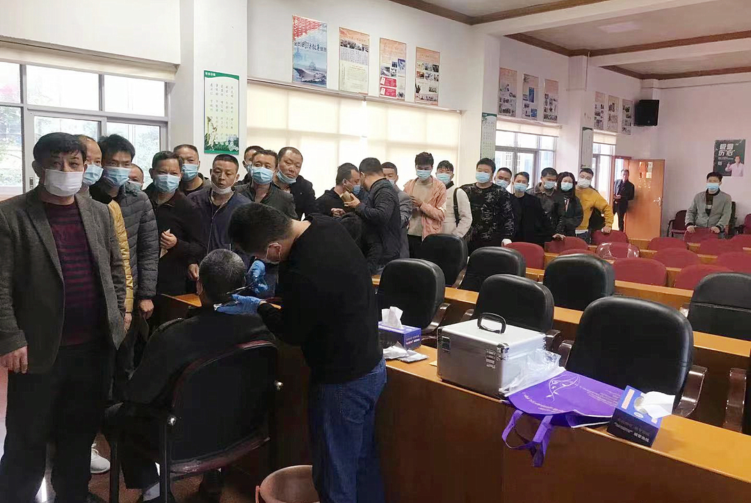 我县开展渣土车驾驶员“毒驾”检测排查工作