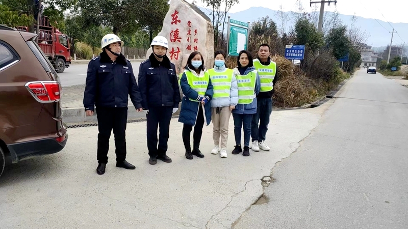 卢阳镇：戴帽行动不止步 联合执法护民安