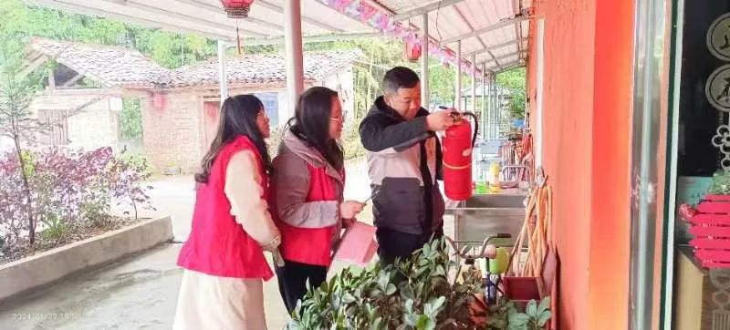 泉水镇：打好消防安全“组合拳”合力保平安