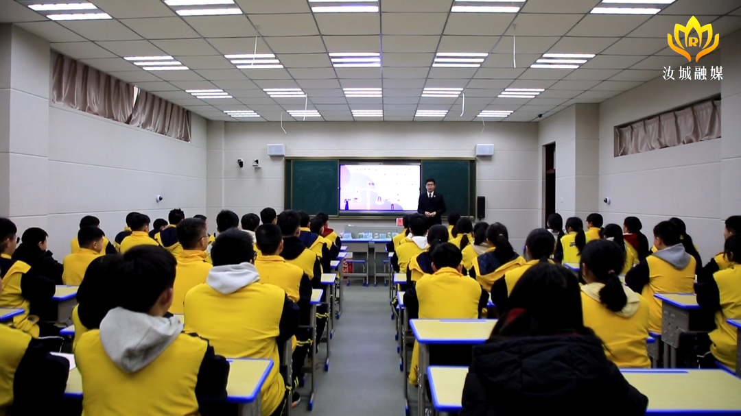 我县开展法制、禁毒知识进校园宣讲活动