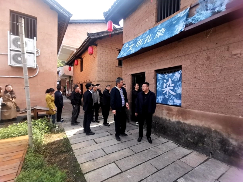 卢阳镇：学先进找差距，乘势而上抓发展