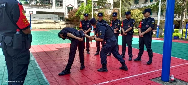 热水派出所开展全警实战大练兵活动