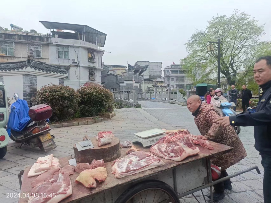 县城管局：集中整治古城区市容乱象
