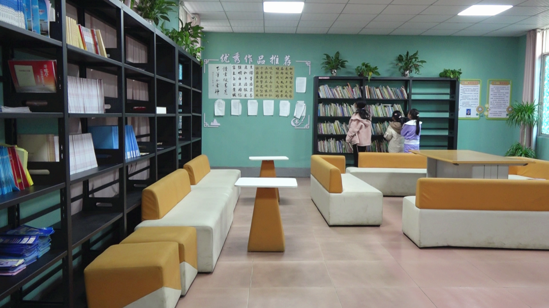 校园共享书屋 师生爱上阅读