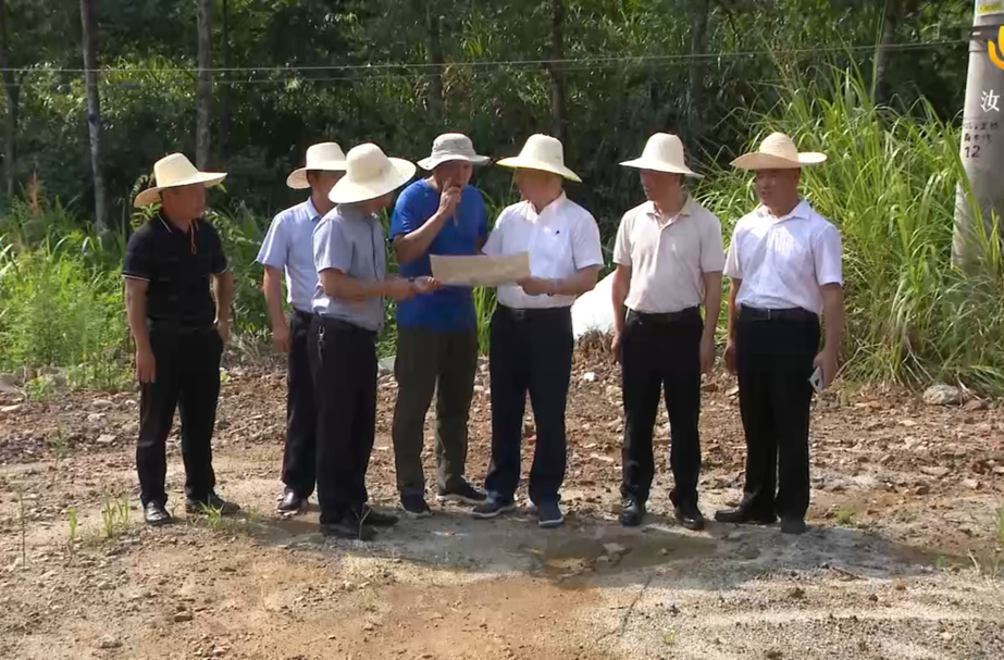 马文才到热水镇、三江口瑶族镇等地调研督导项目建设