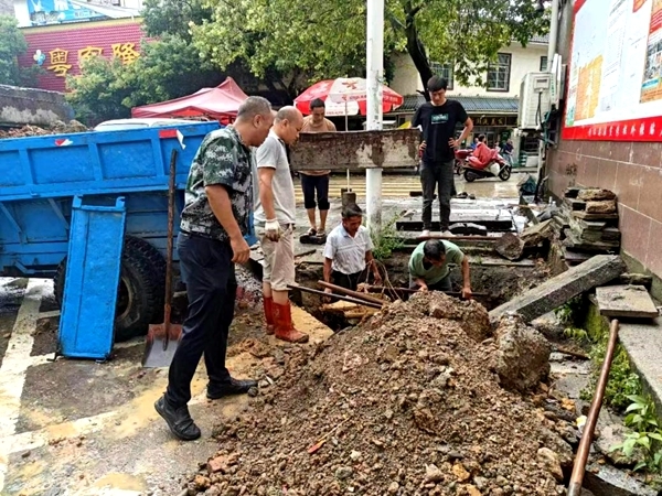 念好“三字经” 筑牢灾后重建“堤坝”