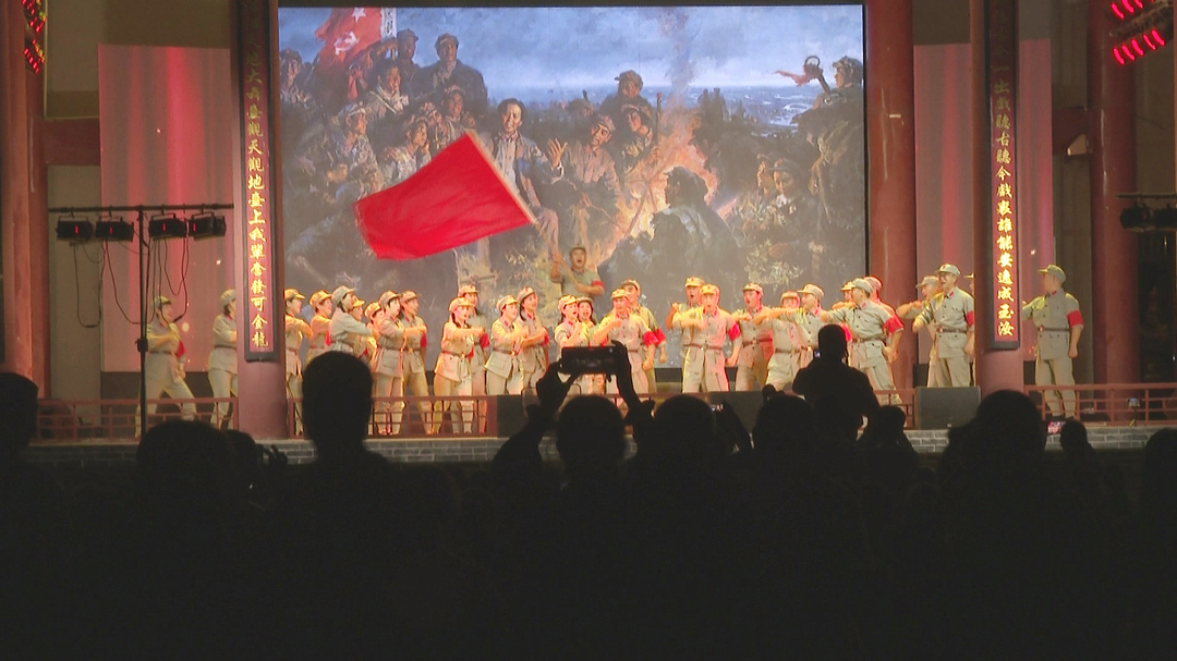 我县举行庆祝新中国成立75周年文艺晚会