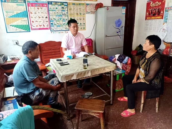 泉水镇：代表委员助力全民参保在行动