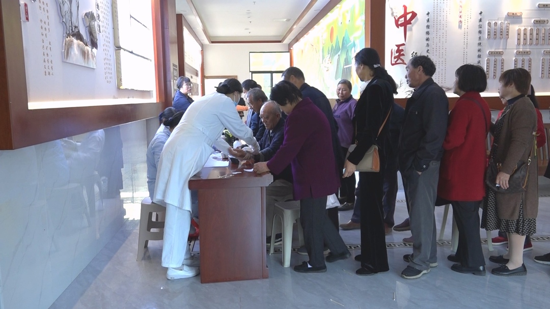 汝城县中医医院开展糖尿病日“蓝光行动”防治活动