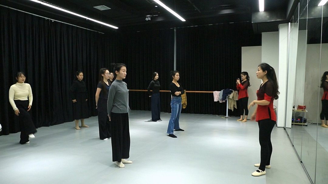 团县委“青年夜校”： 激活青年发展新动力
