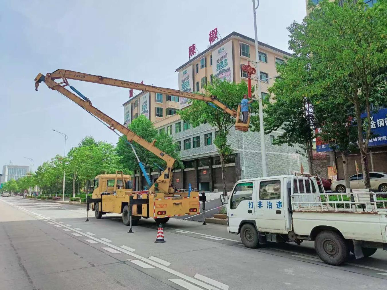 照亮群众夜归之路 助力城市提质改造