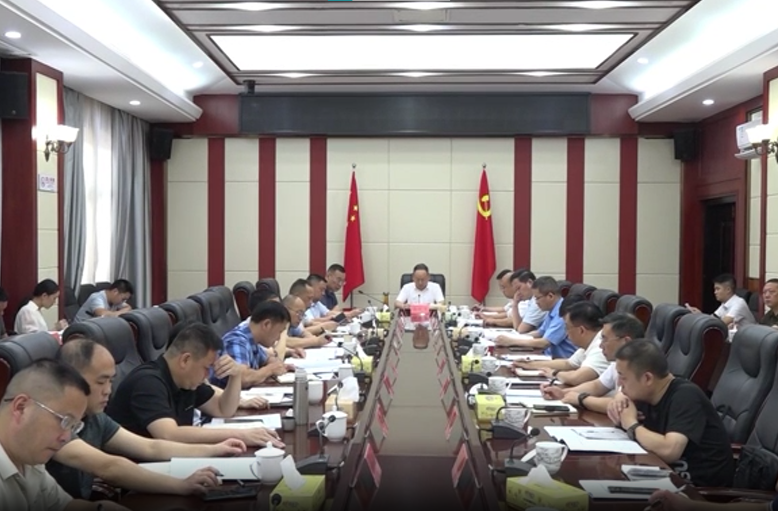 县委网络安全和信息化委员会第七次会议召开