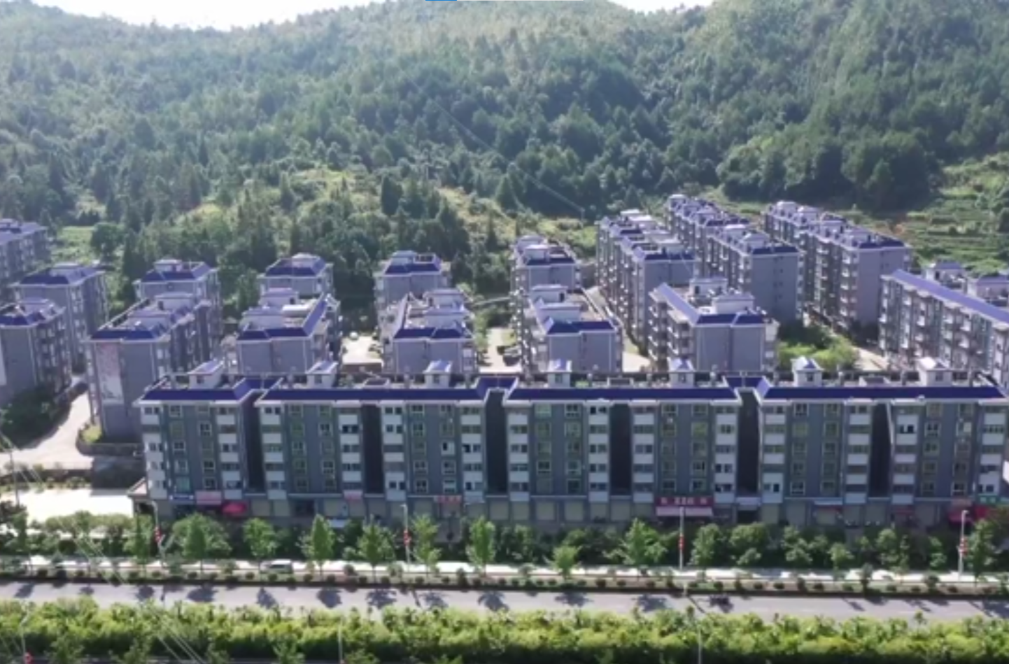 县住房保障服务中心：优化公租房居住环境