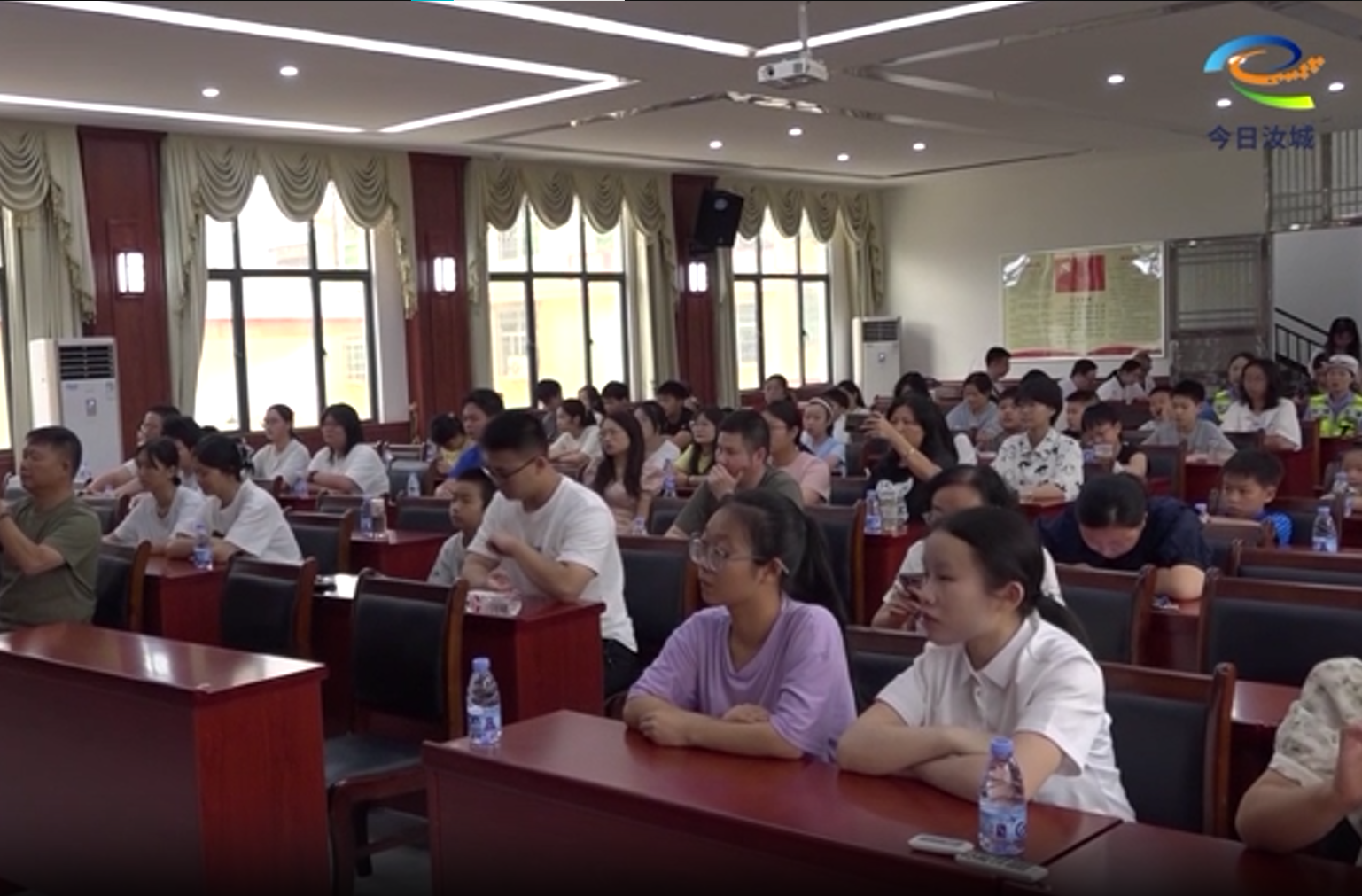 县关工委开展“学党史·感党恩·立志报国助成才”活动
