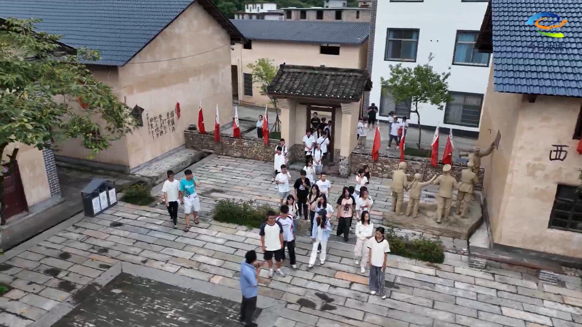 “扣好人生第一粒扣子”｜追溯文化根源 涵养青春品格