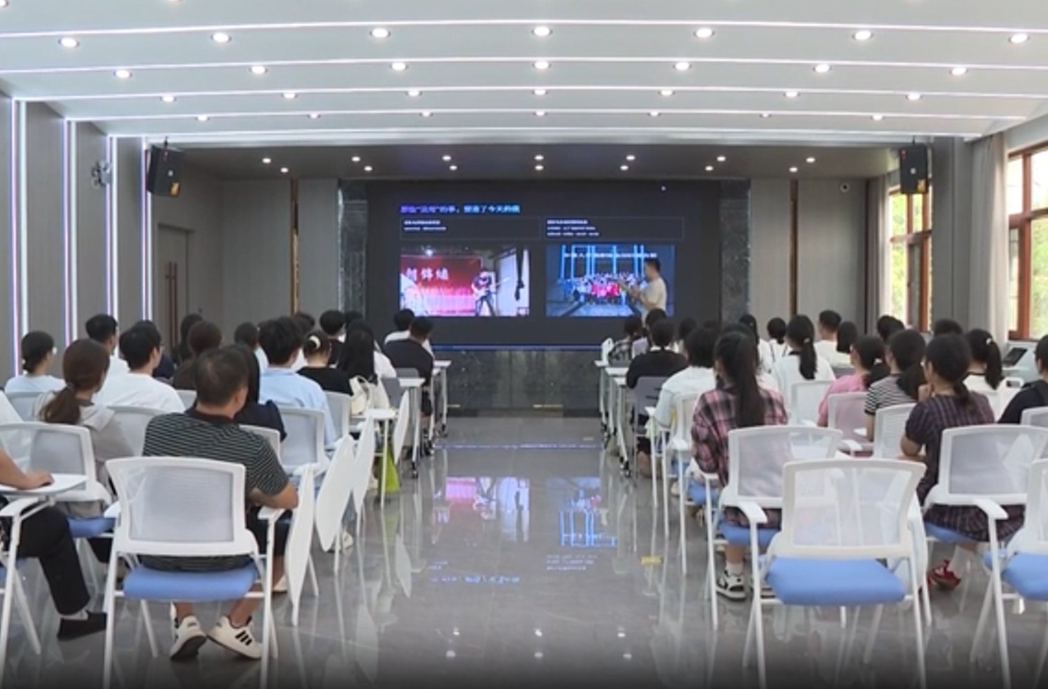 走进生命之源 筑牢信念之基——汝城县2025级大学新生“行走的思政课”在桂枝岭水厂开讲