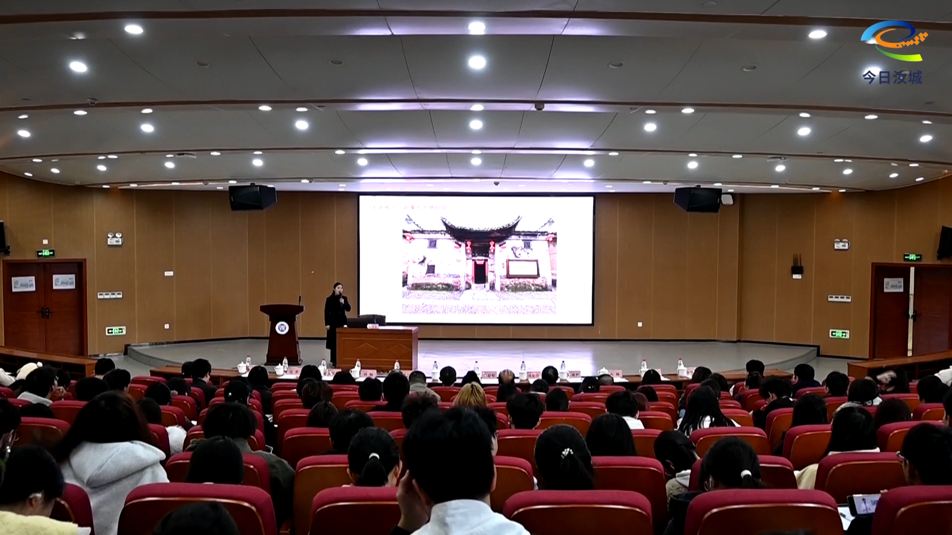 汝城县“半条被子”故事宣讲团走进湖南理工学院