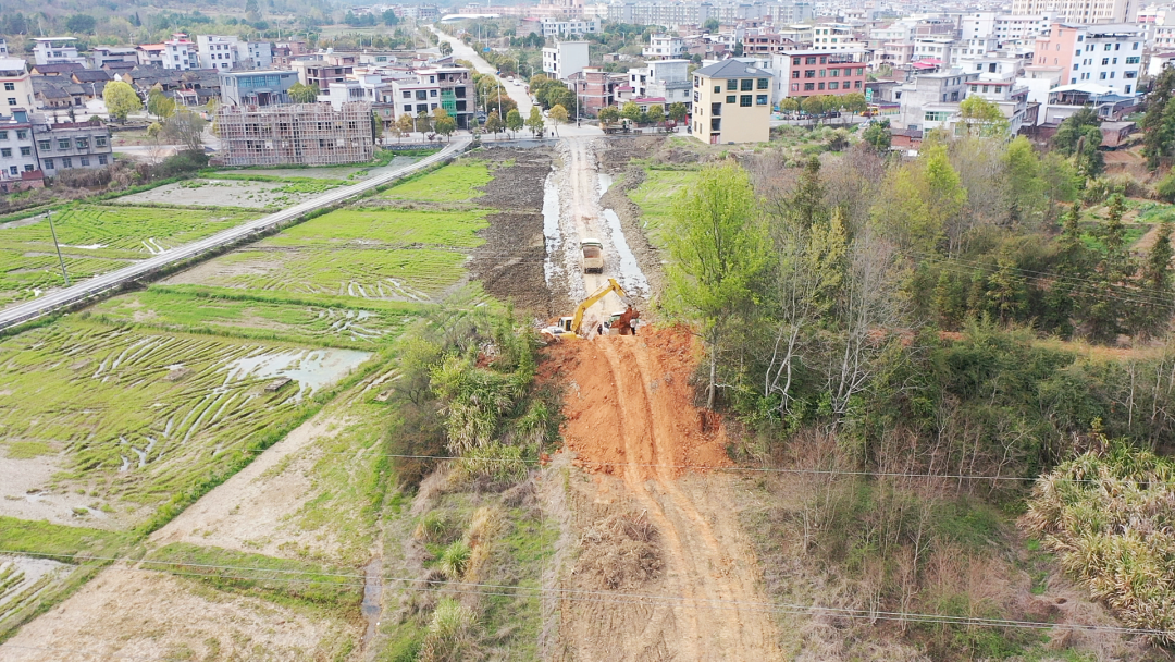 汝城土桥镇“教育路”动工  打通学子上学“快车道”