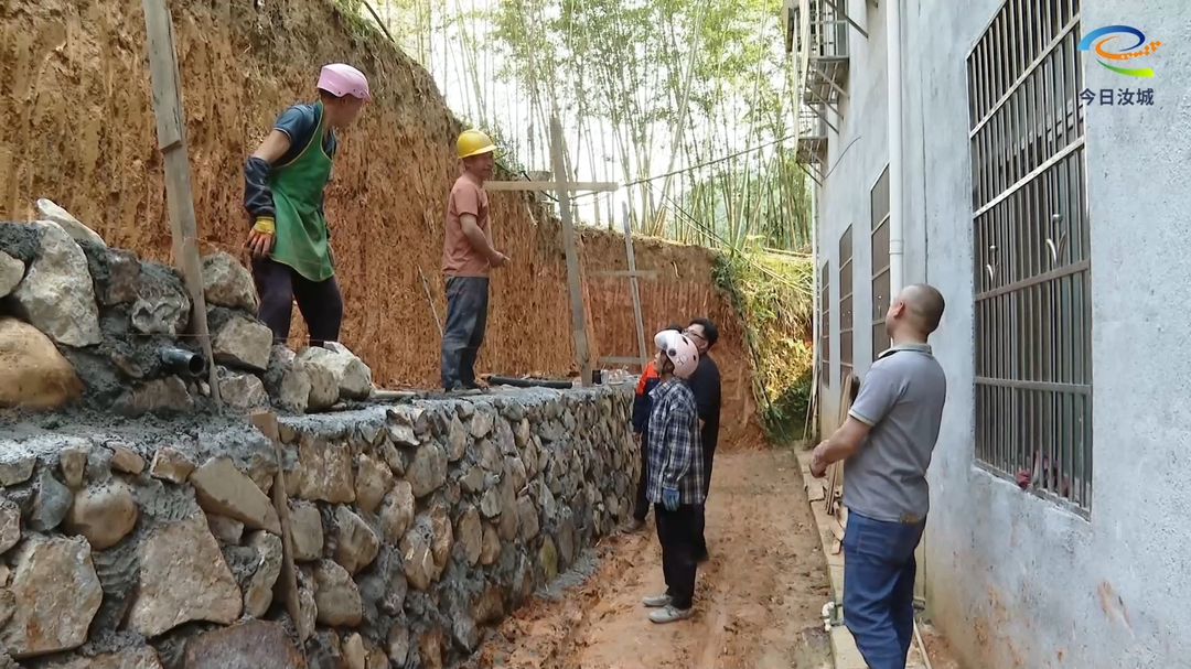 汝城“微治理”巧解切坡建房隐患 小工程筑牢农村安全防线