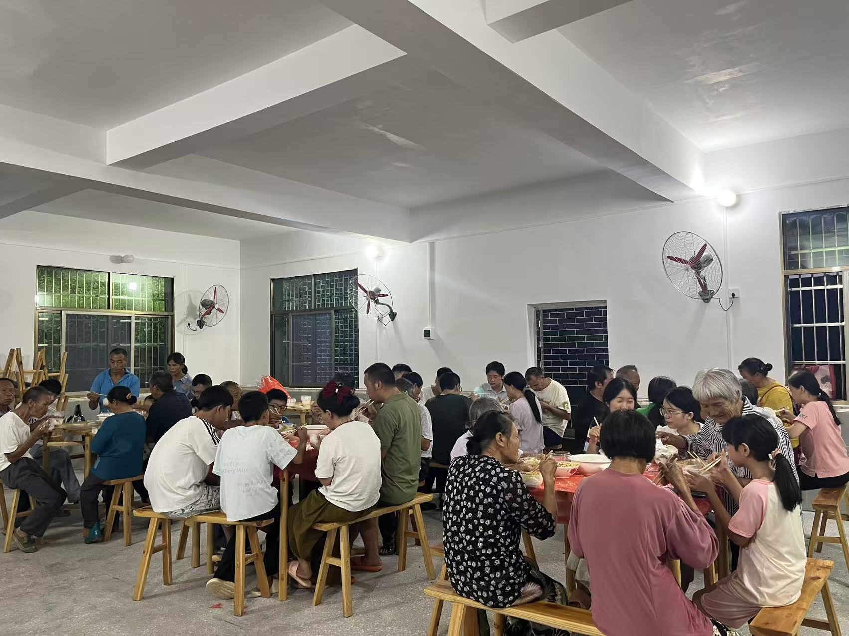 南洞乡全力防范应对台风“沙德尔”