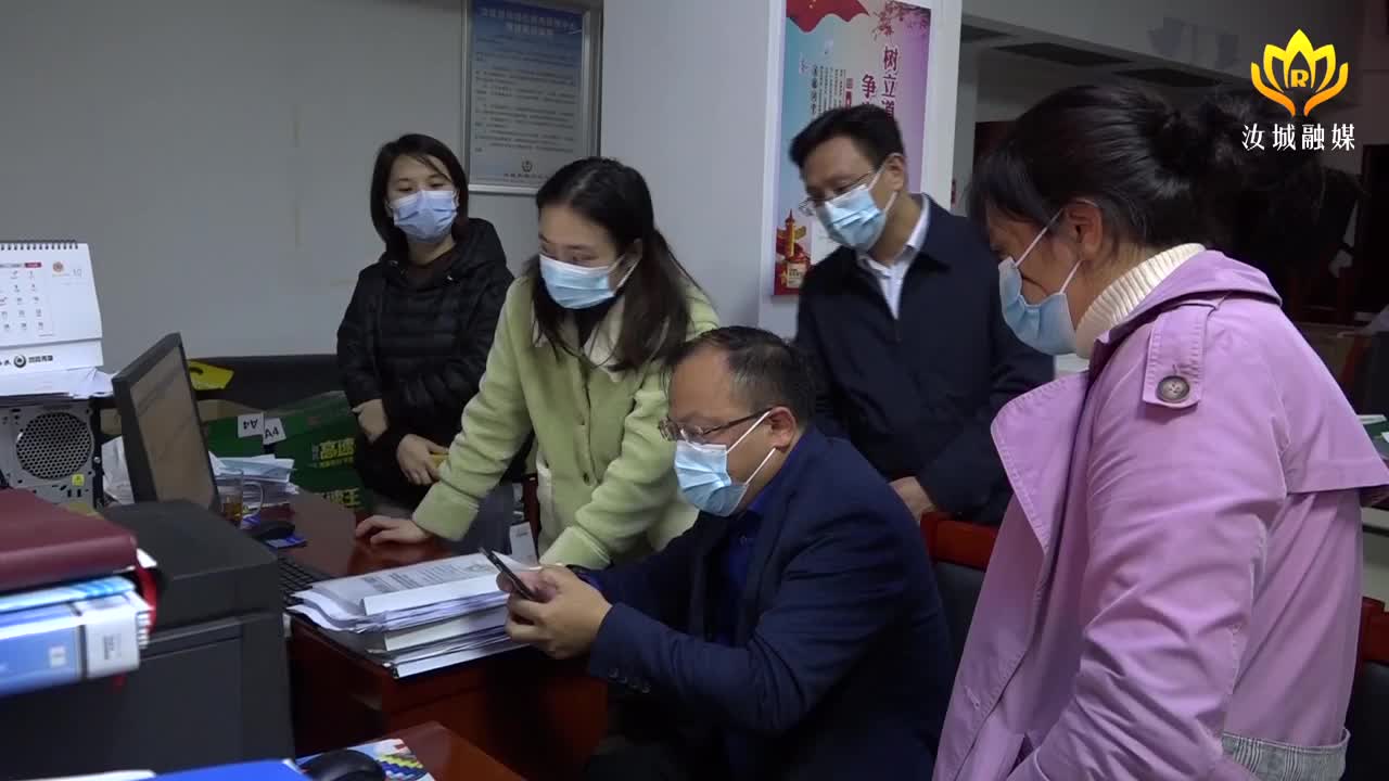 侯峥辉到县疫情应急处置指挥部调研疫情防控工作