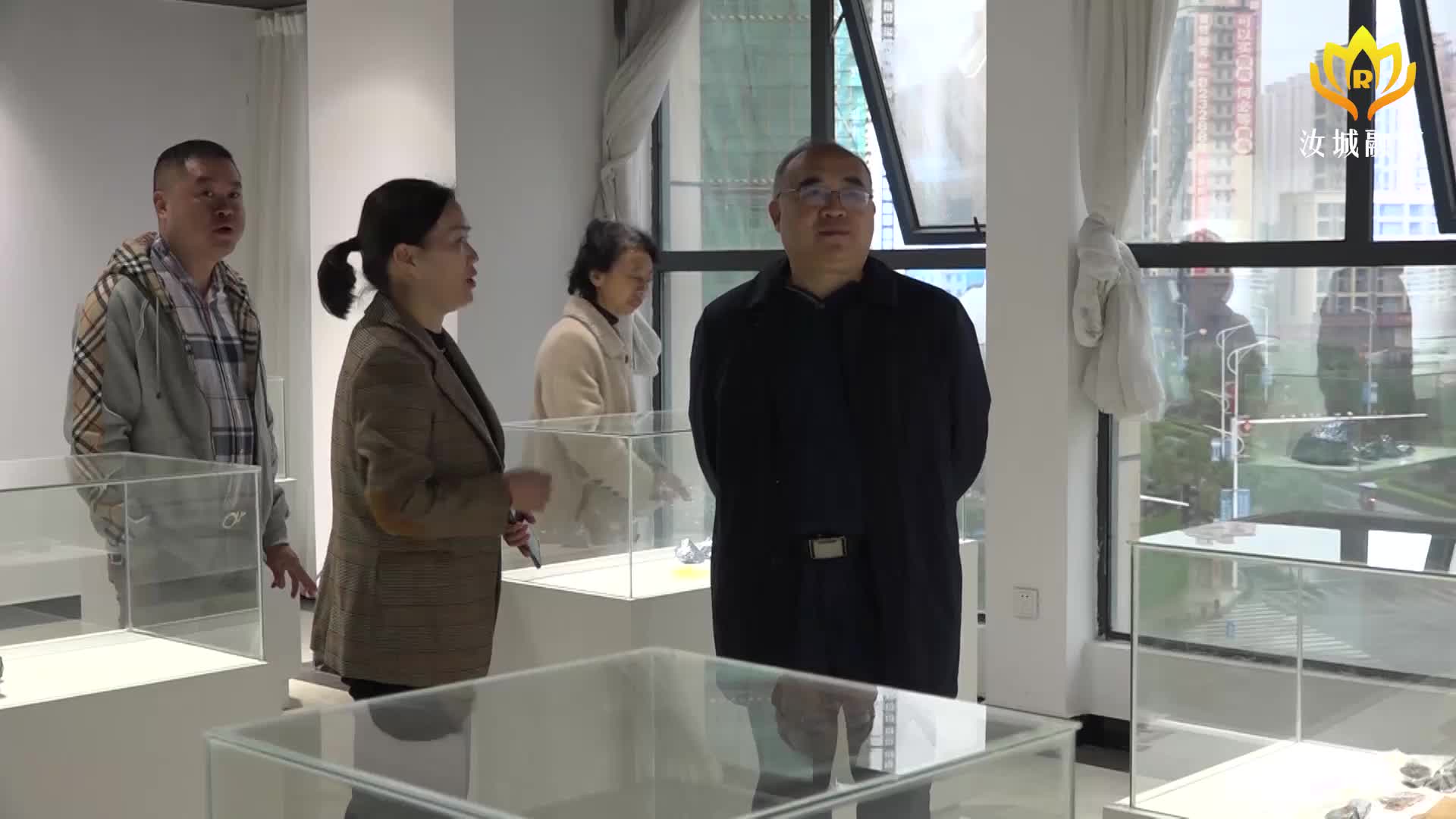 县政协组织委员视察中共、工商联、特邀界别委员工作室