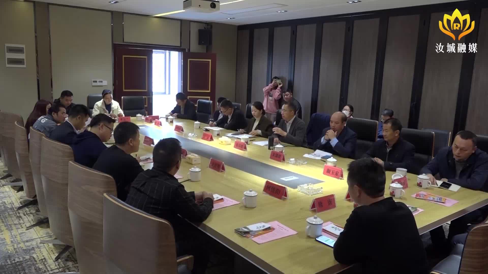 【贯彻落实“解放思想拼命干 干出汝城十大变化”精神】江西旅游集团江旅国旅与我县签订合作协议